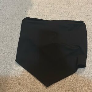 black shirt it is also backless